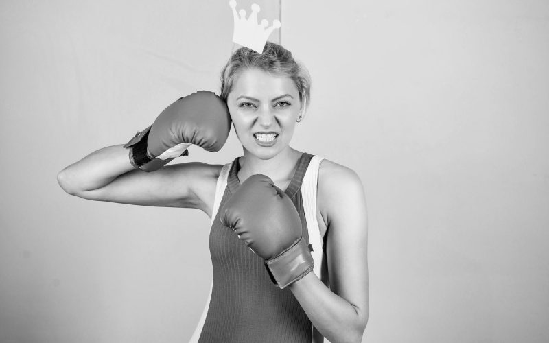 12 Gründe warum dich toxische Menschen ins Visier nehmen und wie du für sie unsichtbar wirst